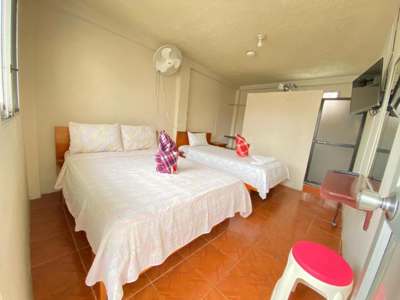 Historico Hostal Elizabeth 푸에르토아요라 외부 사진